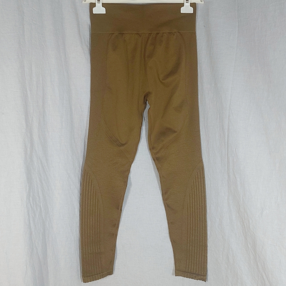 H&M khaki Active Multisport seamless high-rise leggings, L, NWT